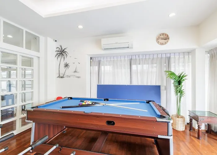 Luxurious 6br With Pool & Games At Sukhumvit Villa *