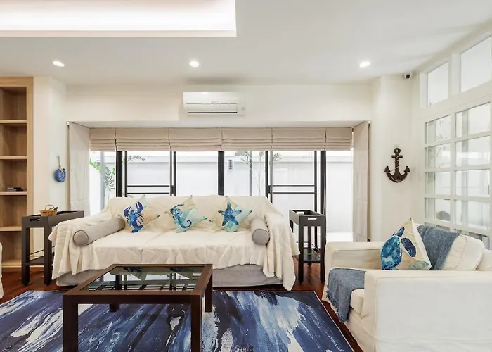 Villa Luxurious 6br With Pool & Games At Sukhumvit Bangkok