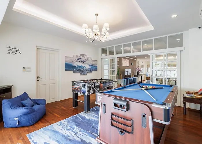 Luxurious 6br With Pool & Games At Sukhumvit Villa
