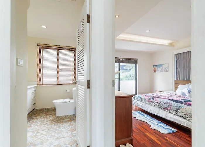 Villa Luxurious 6br With Pool & Games At Sukhumvit Bangkok