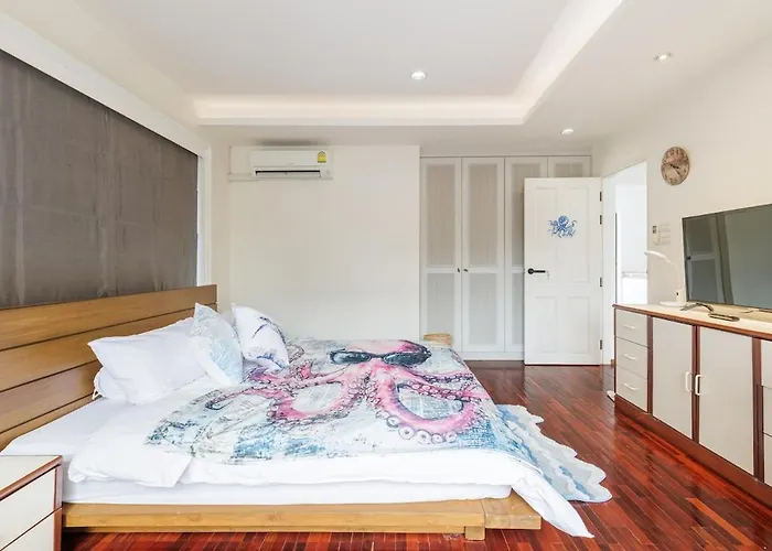 Luxurious 6br With Pool & Games At Sukhumvit Villa Bangkok