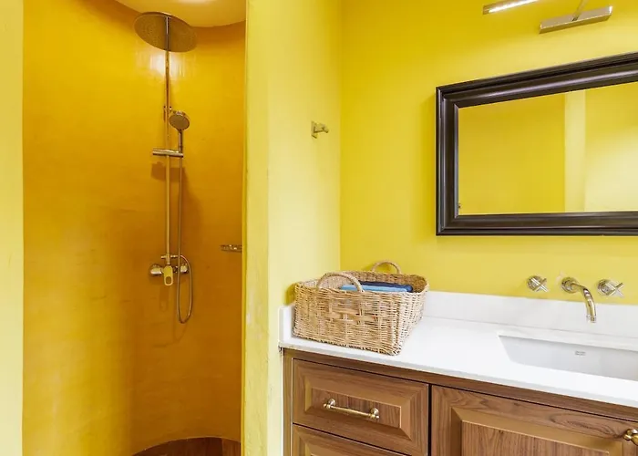 Luxurious 6br With Pool & Games At Sukhumvit Bangkok
